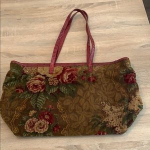 Clever Carriage Company Tote Handbag